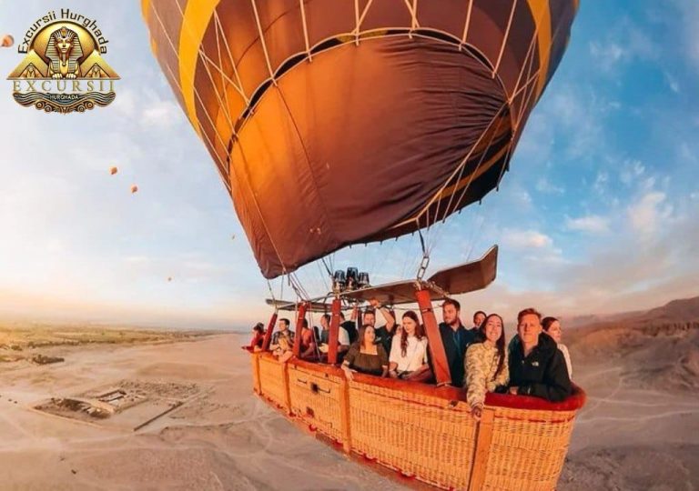 Excursia cu balonul cu aer cald